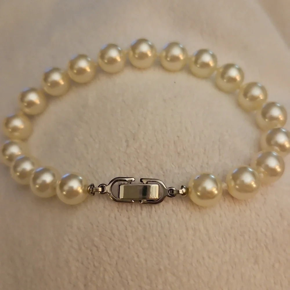 Vtg Elegant White Glass Pearl Knot Beaded Bridal Bracelet